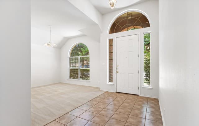 rental at 24415  Flint Crk in San Antonio, TX — photo 4