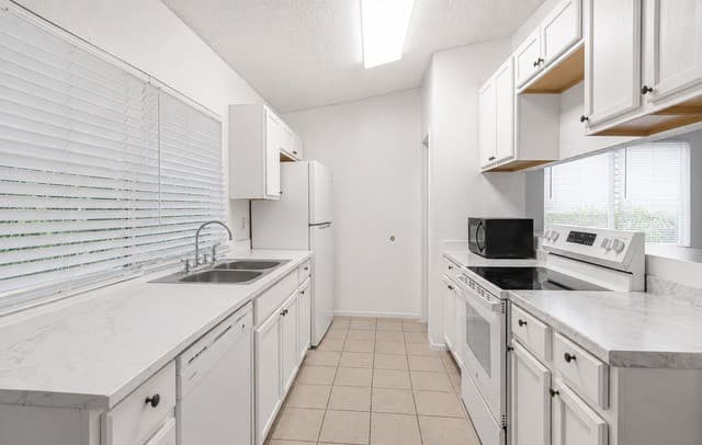 rental at 11946  Alamo Blanco St in San Antonio, TX — photo 3