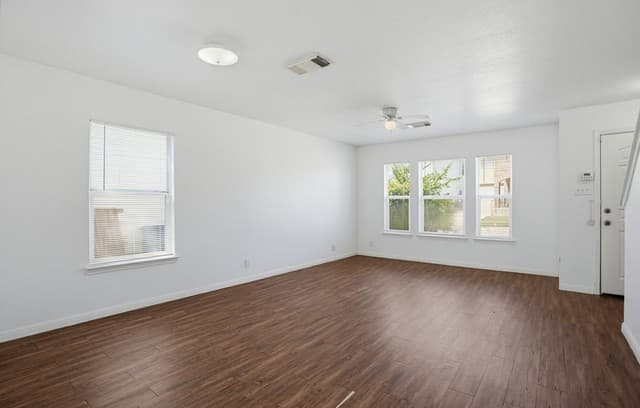 rental at 5  Stager Hills in San Antonio, TX — photo 5