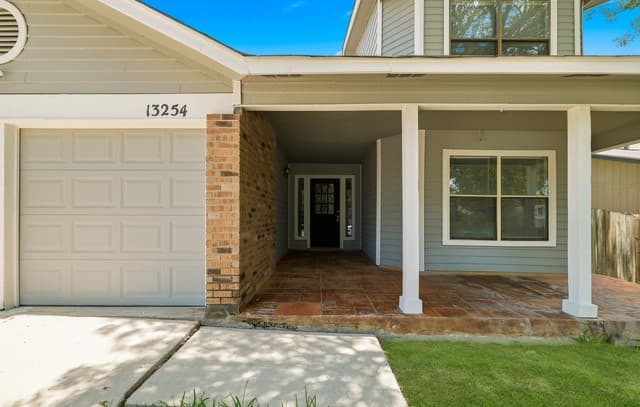 rental at 13254  Wood Climb St in San Antonio, TX — photo 2