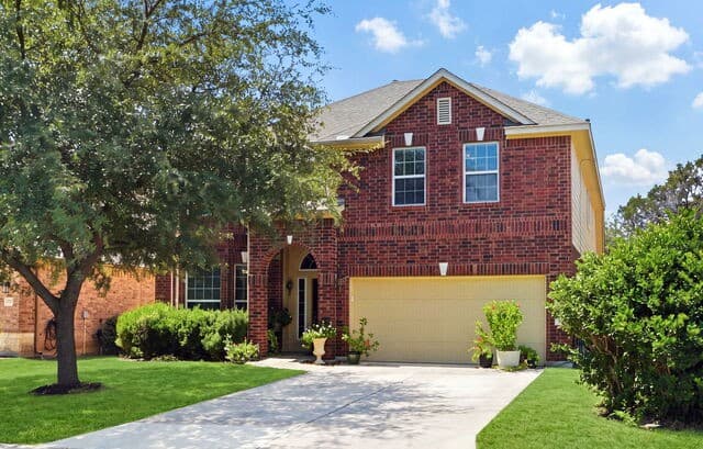 rental at 10727  Newcroft Pl in Helotes, TX — photo 2