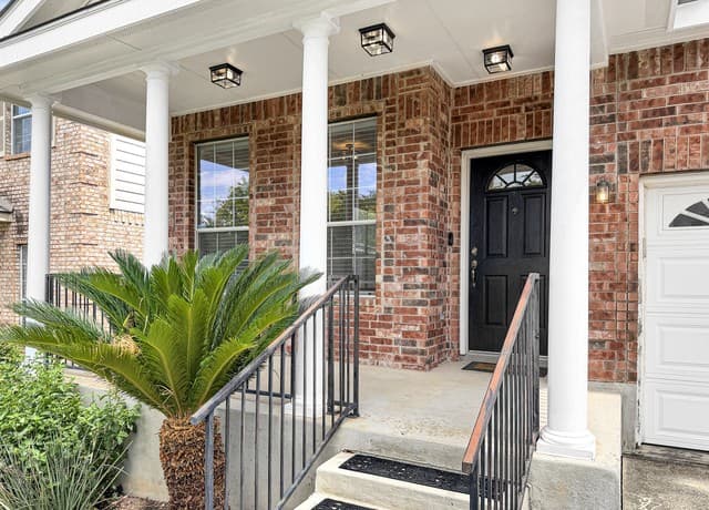 rental at 9015  Burnt Peak in Helotes, TX — photo 1