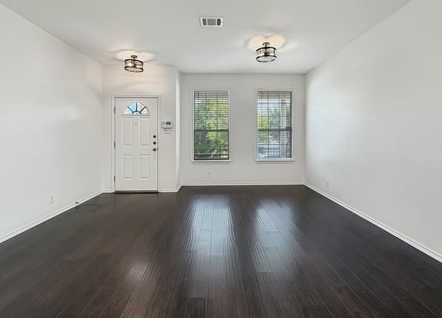 rental at 9015  Burnt Peak in Helotes, TX — photo 3