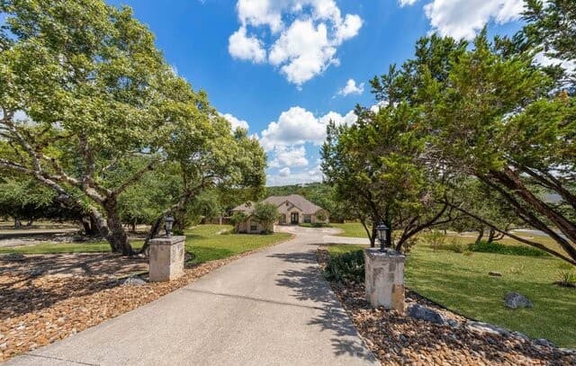 rental at 2189  Frontier in Spring Branch, TX — photo 3