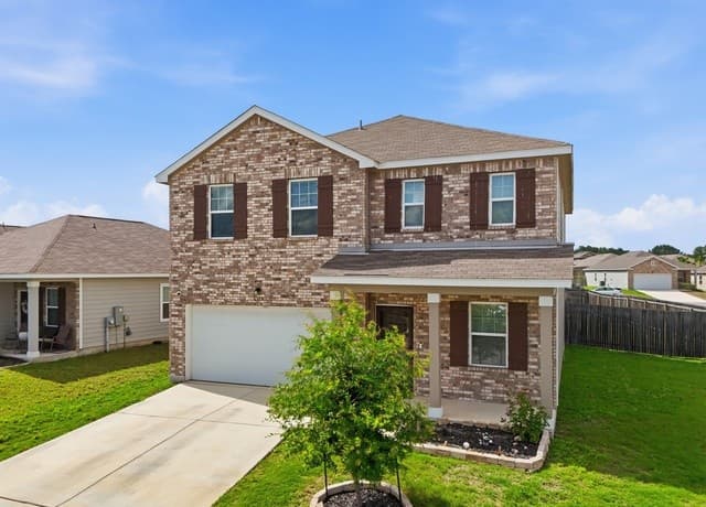 rental at 8355  Falcon Mdw in Converse, TX — photo 4