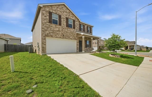 rental at 8355  Falcon Mdw in Converse, TX — photo 5