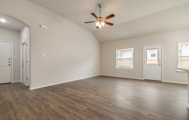 rental at 9211  Canyon Bnd Unit 1 in Converse, TX — photo 5