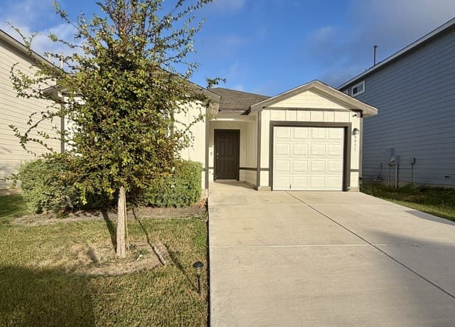 rental at 9951  Spotted Rose in San Antonio, TX — photo 1