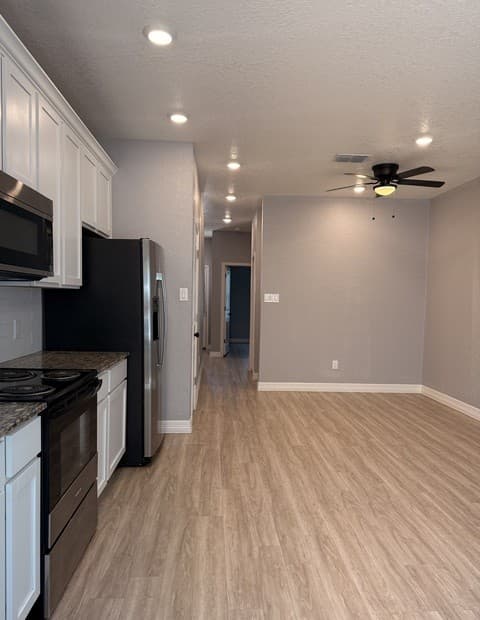 rental at 1402  Afton Street in San Antonio, TX — photo 4