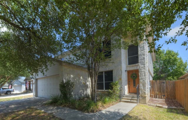 rental at 2377  Carson Loop in New Braunfels TX