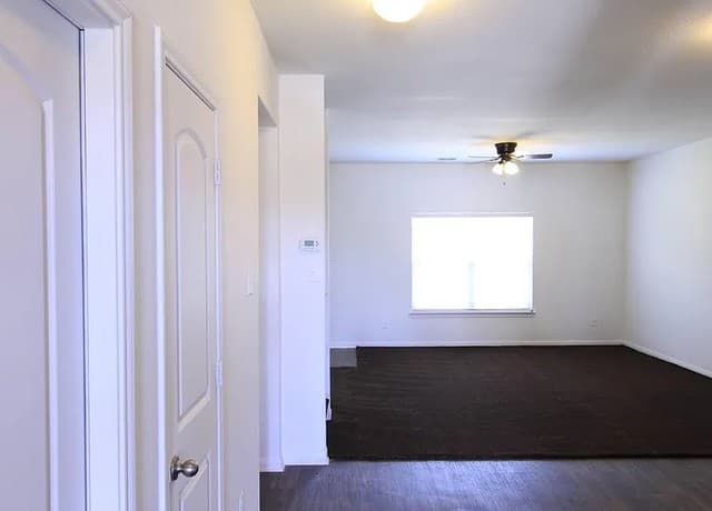 rental at 3907  Southton in San Antonio, TX — photo 4