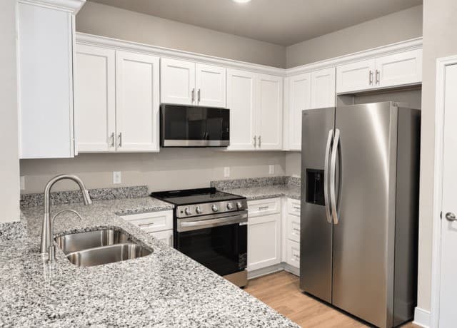 rental at 12349  Montgomery Frst Unit 102 in San Antonio, TX — photo 2