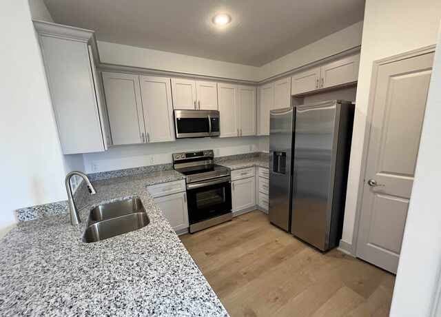 rental at 7548  Briarwood Pass Unit 102 in San Antonio, TX — photo 2