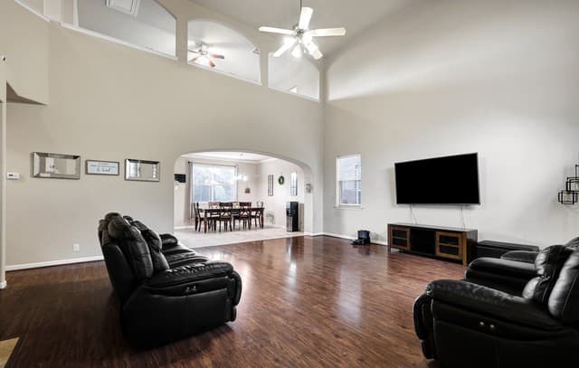 rental at 26931  Rustic Brk in San Antonio, TX — photo 3