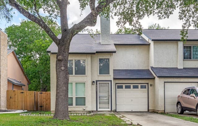rental at 3441  Ridge Rnch Unit 0 in San Antonio, TX — photo 2
