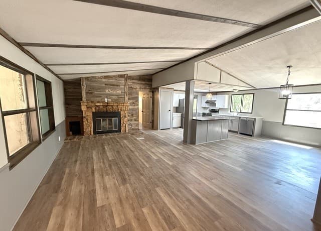rental at 245  Bandera in Bandera, TX — photo 3