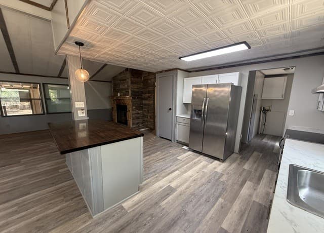 rental at 245  Bandera in Bandera, TX — photo 5