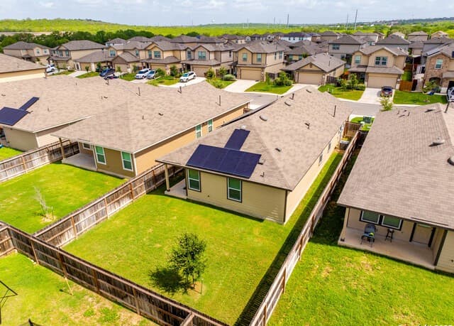 rental at 12118  Pease Riv in San Antonio, TX — photo 2