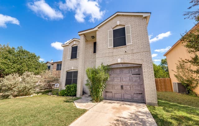 rental at 9567  Celine Dr in San Antonio, TX — photo 3