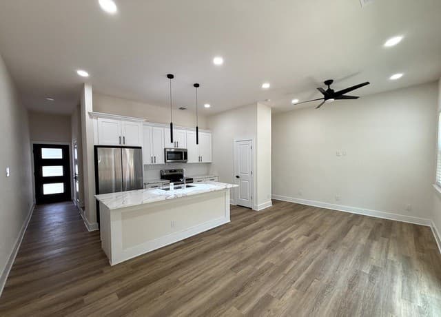 rental at 11710  Vance Jackson Rd Unit UNIT 701 in San Antonio, TX — photo 5