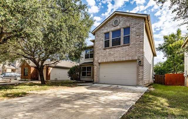 rental at 11023  Barclay Pt in San Antonio, TX — photo 1