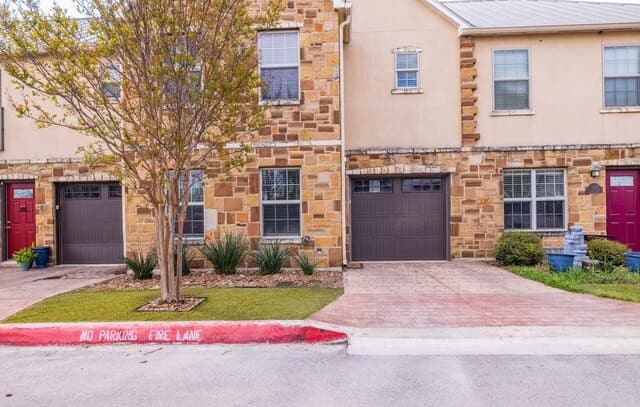 rental at 1113  Paniolo Dr in Boerne, TX — photo 1