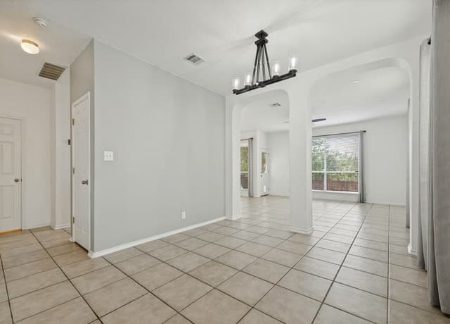 rental at 6758  Biscay Bay in San Antonio, TX — photo 2