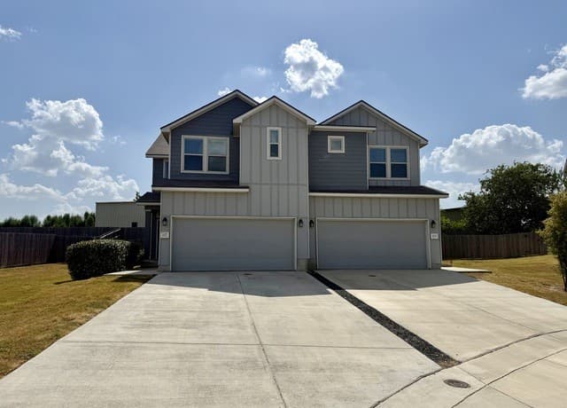 rental at 119  Joseph Cir in Cibolo, TX — photo 3