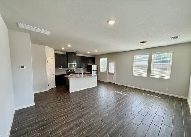 rental at 119  Joseph Cir in Cibolo, TX — photo 5
