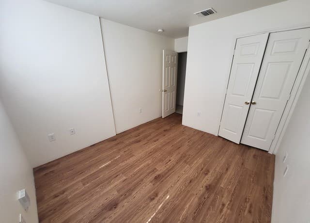 rental at 8019  Maverick Climb in San Antonio, TX — photo 5
