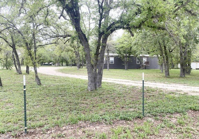 rental at 404  Hollow Oak in La Vernia, TX — photo 2