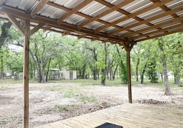 rental at 404  Hollow Oak in La Vernia, TX — photo 4