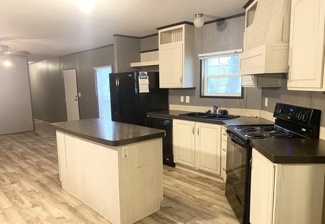 rental at 404  Hollow Oak in La Vernia, TX — photo 5