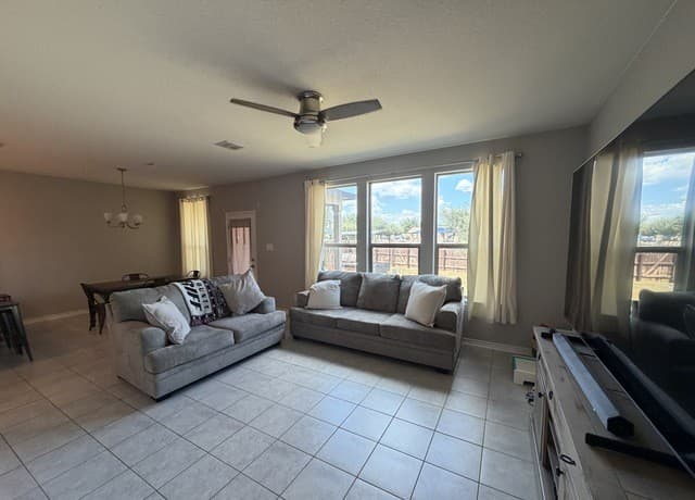 rental at 4628  Klein Meadows in New Braunfels, TX — photo 4