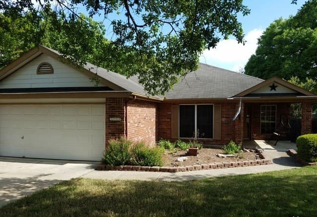 rental at 3737  Limestone Mesa in Schertz, TX — photo 2