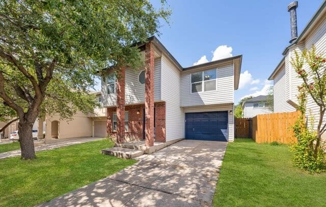 rental at 10119  Trailhead Pass in San Antonio, TX — photo 2