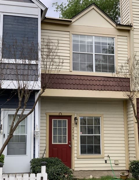 rental at 12269  Apricot Dr in San Antonio TX