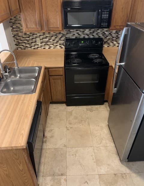 rental at 12269  Apricot Dr in San Antonio, TX — photo 3
