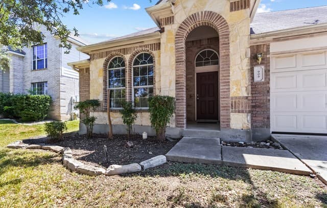 rental at 908  Rimrock Trl in Schertz, TX — photo 3