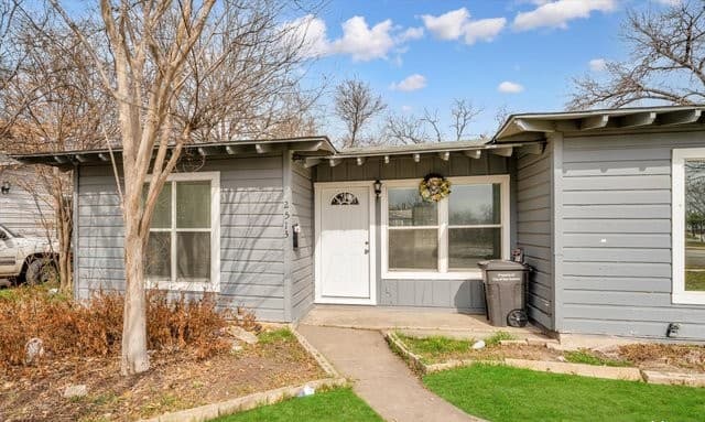 rental at 2513  Cincinnati Ave in San Antonio, TX — photo 1