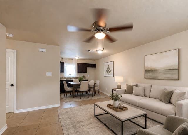 rental at 1221 N Navidad Unit 1 in San Antonio, TX — photo 2