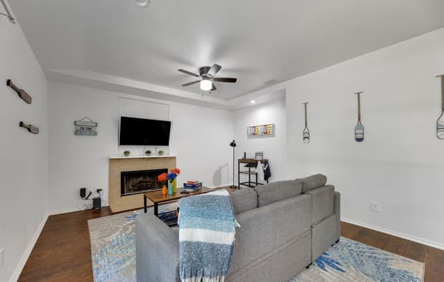 rental at 731  Hillside Loop in Canyon Lake, TX — photo 5