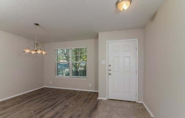rental at 454  Eastern Phoebe in San Antonio, TX — photo 3