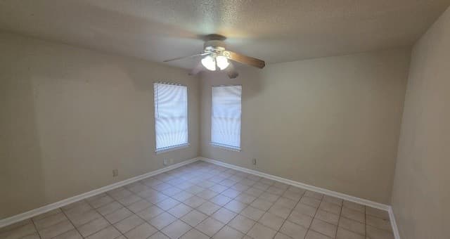 rental at 223  Sunnyland Dr in San Antonio, TX — photo 4