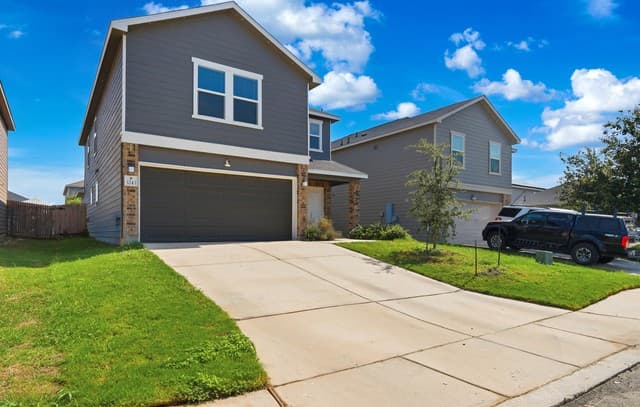 rental at 3243  Comanche Xing in San Antonio, TX — photo 2