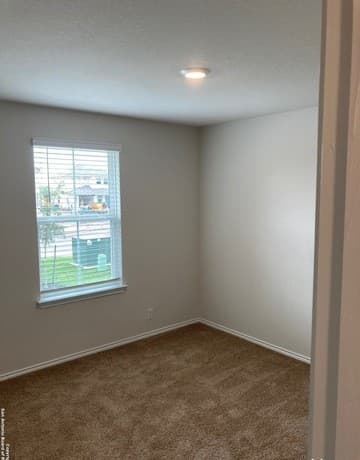 rental at 5527  Soothing Water in San Antonio, TX — photo 4