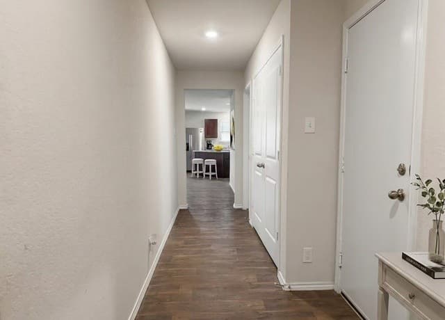rental at 6631  Whisper Pond in San Antonio, TX — photo 2