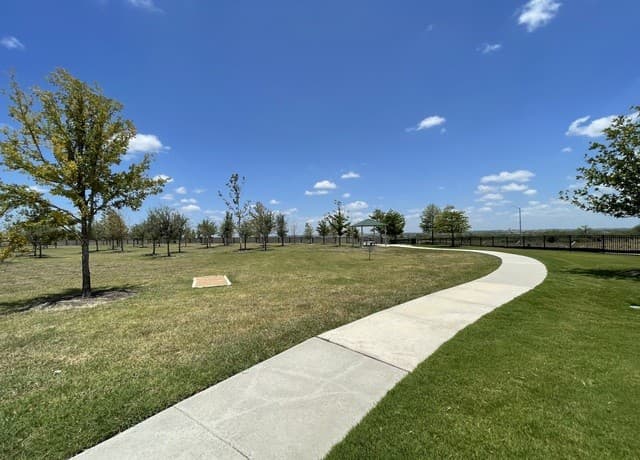 rental at 2927  Citron Gdn in Converse, TX — photo 3