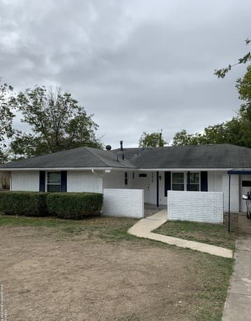 rental at 5818  Fermi in San Antonio, TX — photo 1