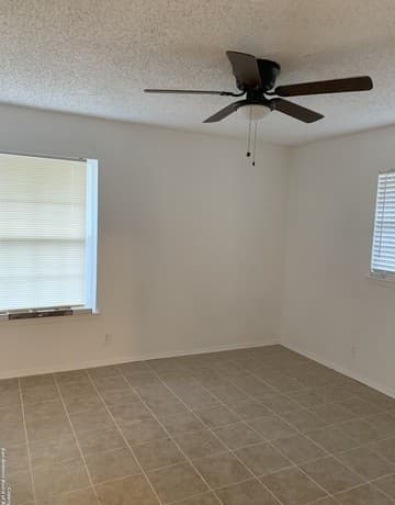 rental at 5818  Fermi in San Antonio, TX — photo 3